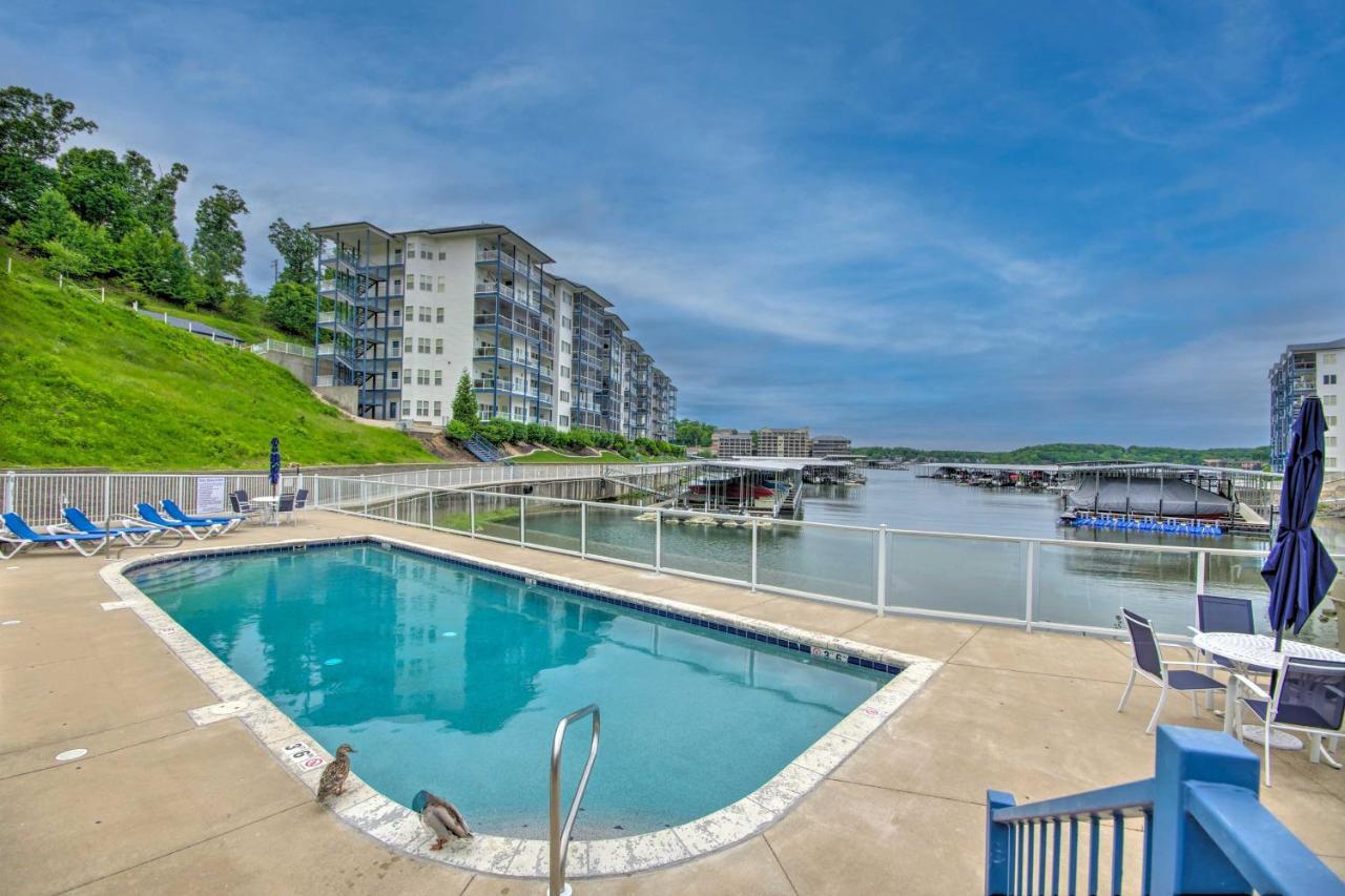 Breezy Lake Ozark Escape Dock, Slip And Pool! Bagian luar foto