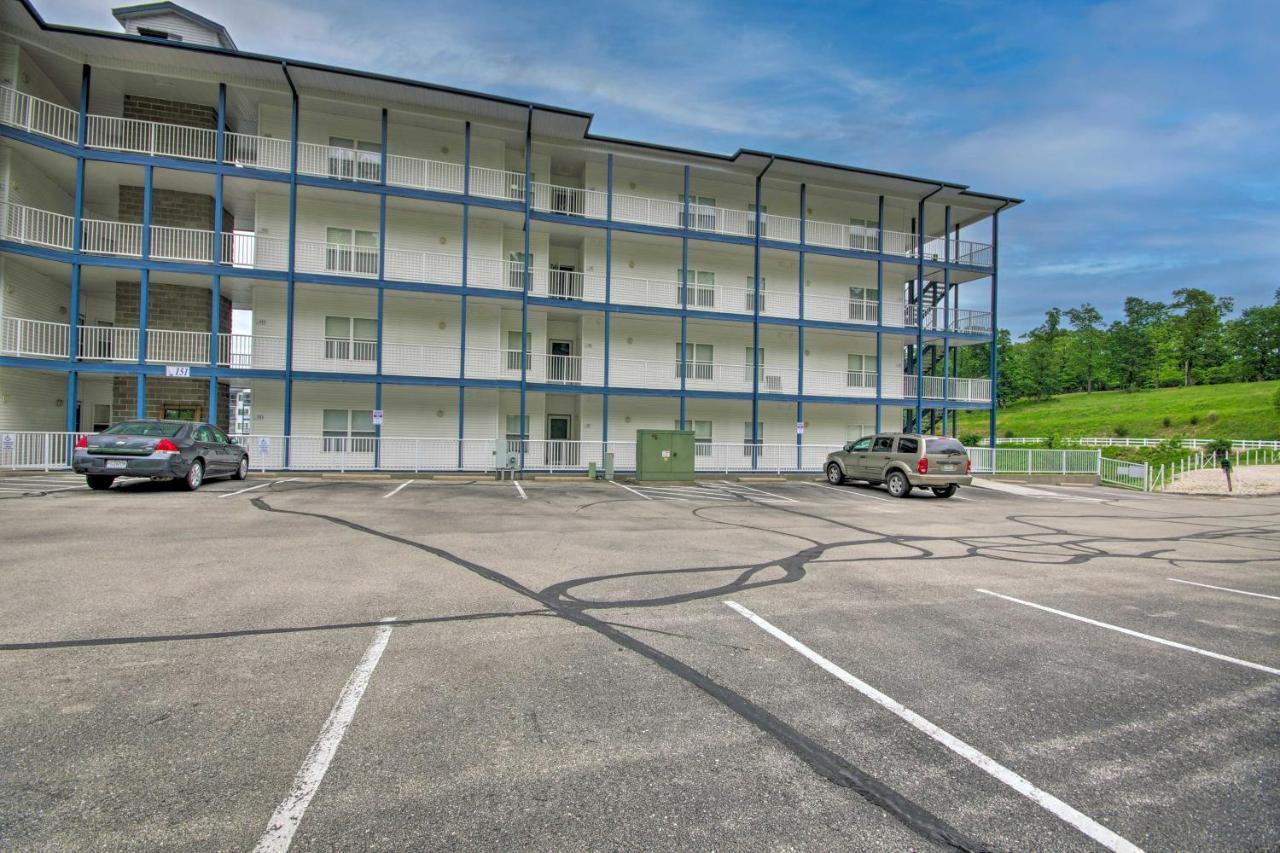 Breezy Lake Ozark Escape Dock, Slip And Pool! Bagian luar foto